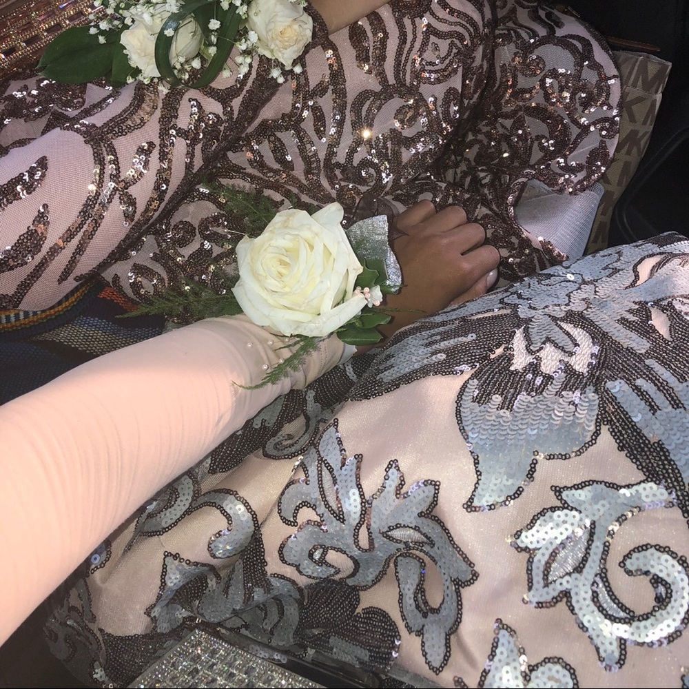Prom dress - Picture 4 of 5